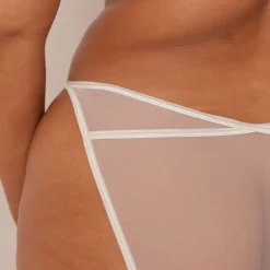 Lounge Underwear Höschen | Bhs | Illustration Balcony BH -