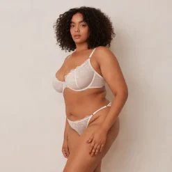 Lounge Underwear Höschen | Bhs | Illustration Balcony BH -