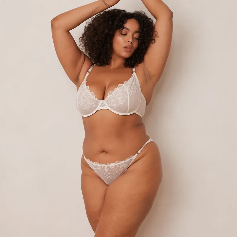 Lounge Underwear Höschen | Bhs | Illustration Balcony BH -