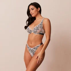 Lounge Underwear Bhs | Strings | Luxe Balcony BH -